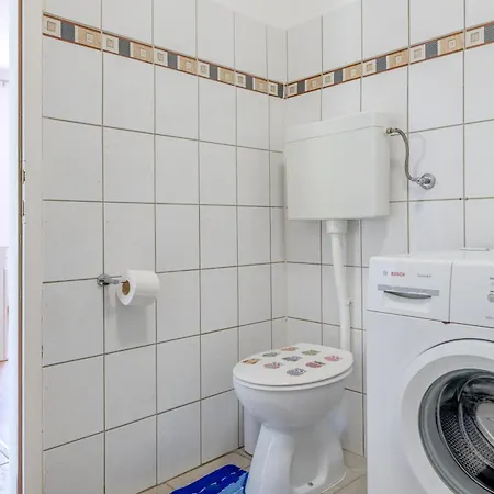 Meje Seafront شقة سبليت