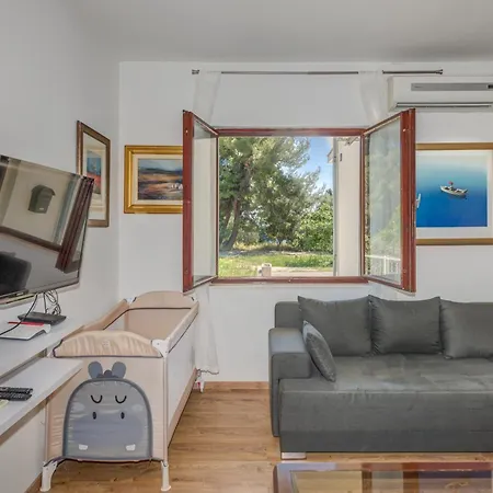 Meje Seafront * سبليت