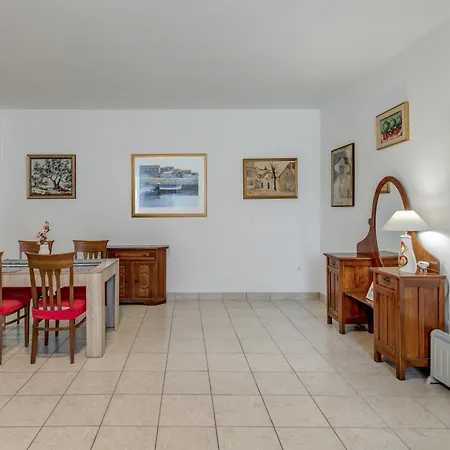 Apartment Meje Seafront *