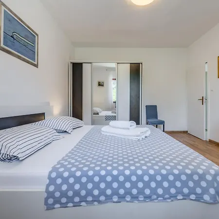 Apartment Meje Seafront