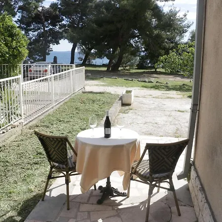 Meje Seafront *