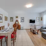 Meje Seafront Appartement